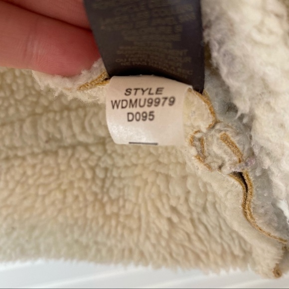 Liz Claiborne Western Sherpa Vest SZ M Faux Suede Shearling Fleece Warm Winter - Picture 7 of 12